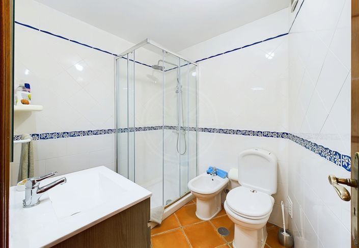 Image No.10-3 Bed Apartment for sale