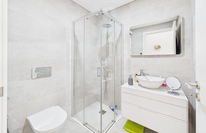 Image No.12-3 Bed Apartment for sale