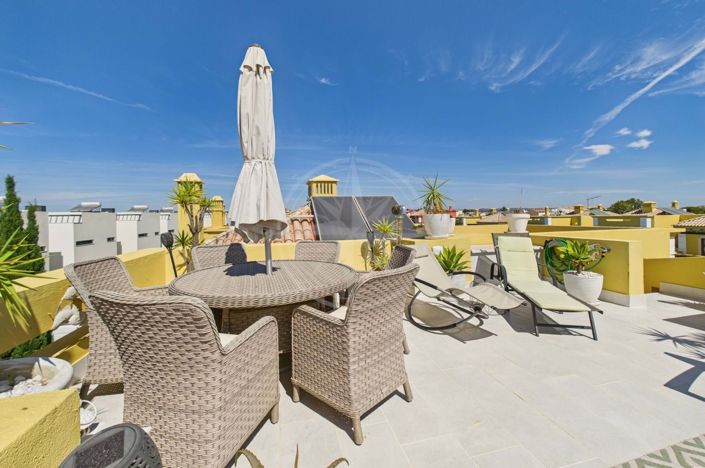 Image No.20-3 Bed Villa for sale