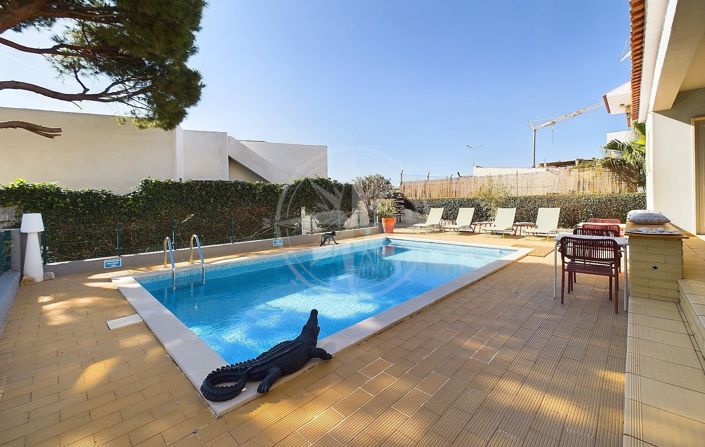 Image No.22-4 Bed Villa for sale