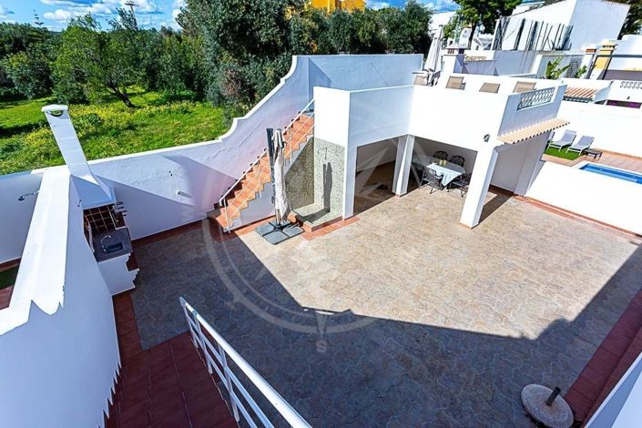 Image No.20-5 Bed Townhouse for sale