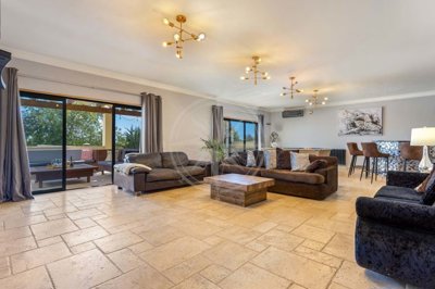 1987-357634-0086b5b4f2b294297643049c268e89554