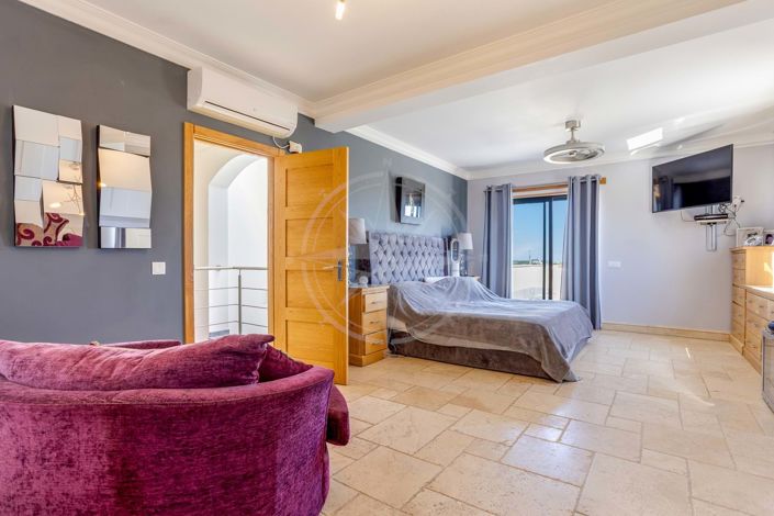 Image No.24-6 Bed Villa for sale