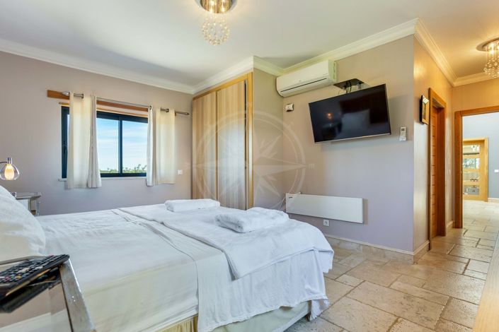 Image No.31-6 Bed Villa for sale