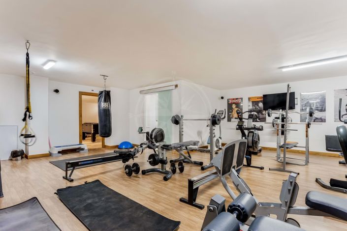 Image No.38-6 Bed Villa for sale