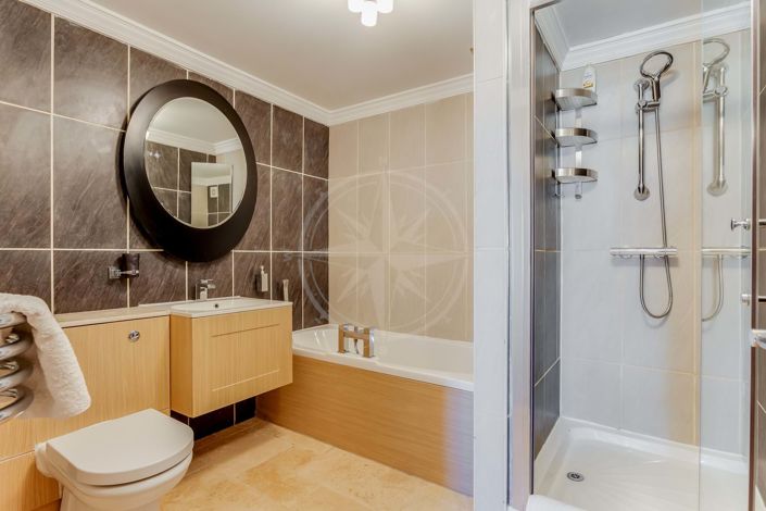 Image No.42-6 Bed Villa for sale