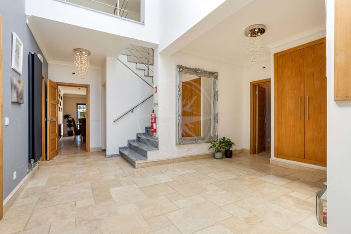 Image No.9-6 Bed Villa for sale