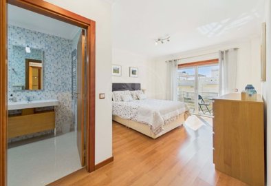 1987-358463-0086b5b4f2b294297643049c268e89554