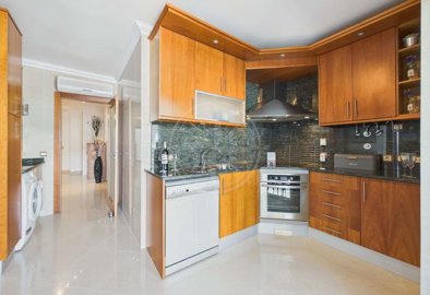 1987-358463-0086b5b4f2b294297643049c268e89554