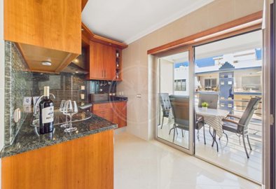 1987-358463-0086b5b4f2b294297643049c268e89554