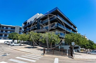 1987-358786-0086b5b4f2b294297643049c268e89554