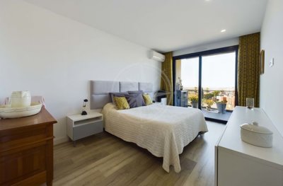 1987-358786-0086b5b4f2b294297643049c268e89554