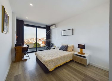 1987-358786-0086b5b4f2b294297643049c268e89554