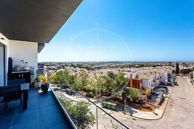 1987-358786-0086b5b4f2b294297643049c268e89554