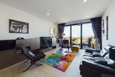 1987-358786-0086b5b4f2b294297643049c268e89554