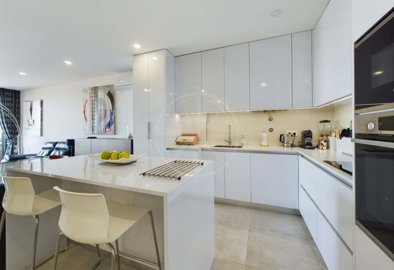 1987-358786-0086b5b4f2b294297643049c268e89554