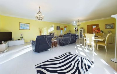 1987-359331-0086b5b4f2b294297643049c268e89554