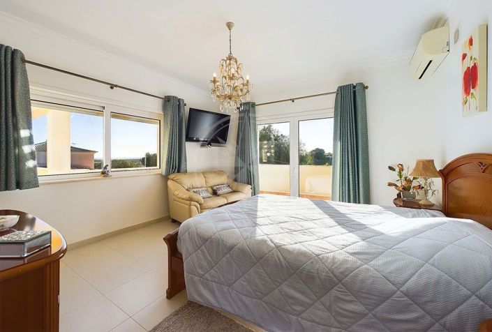 Image No.24-4 Bed Villa for sale