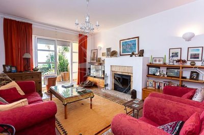 1987-359339-0086b5b4f2b294297643049c268e89554