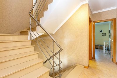 1987-359454-0086b5b4f2b294297643049c268e89554