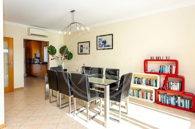 1987-359454-0086b5b4f2b294297643049c268e89554