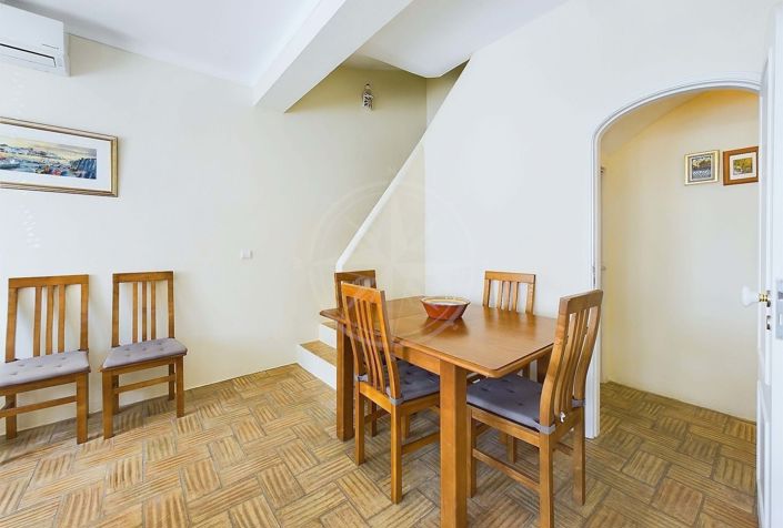 Image No.6-3 Bed Townhouse for sale