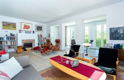 1987-359950-0086b5b4f2b294297643049c268e89554