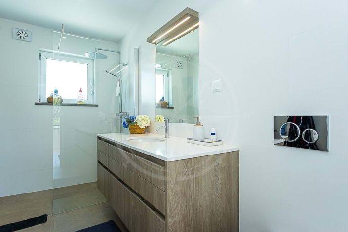 Image No.19-4 Bed Villa for sale