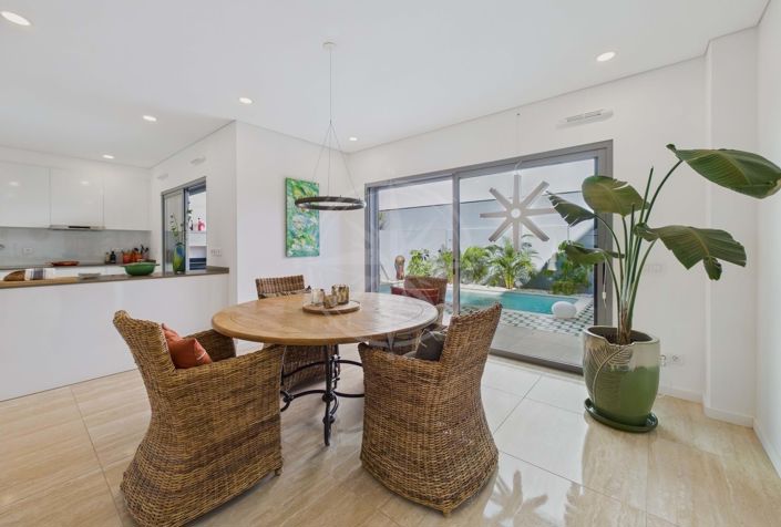 Image No.13-3 Bed Villa for sale