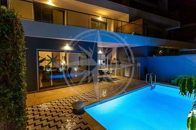 1987-359593-0086b5b4f2b294297643049c268e89554