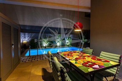 1987-359593-0086b5b4f2b294297643049c268e89554