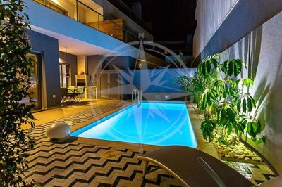 1987-359593-0086b5b4f2b294297643049c268e89554