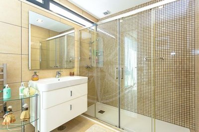 1987-360627-0086b5b4f2b294297643049c268e89554