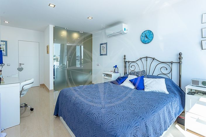 Image No.12-3 Bed Villa for sale