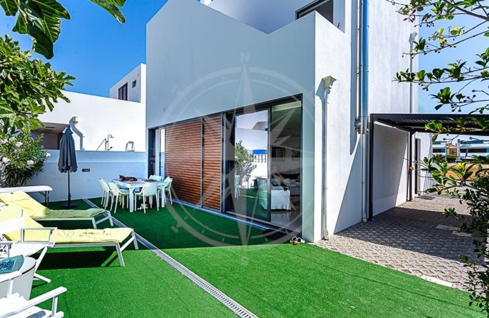 Image No.3-3 Bed Villa for sale