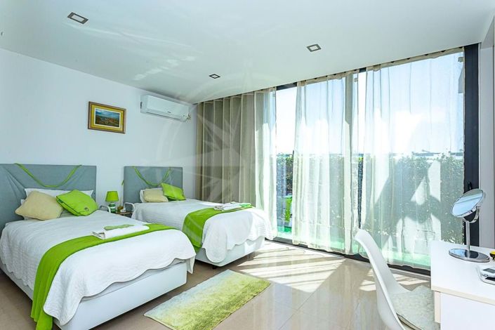 Image No.9-3 Bed Villa for sale