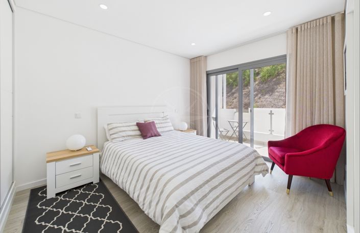 Image No.20-4 Bed Townhouse for sale