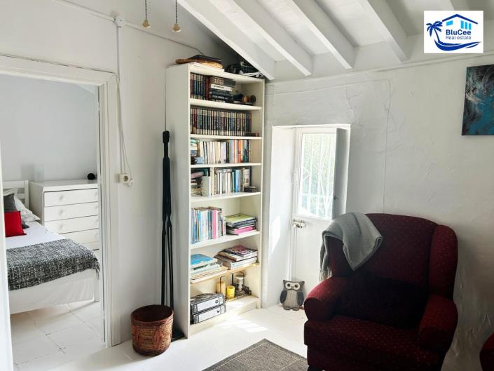 Image No.24-4 Bed House for sale