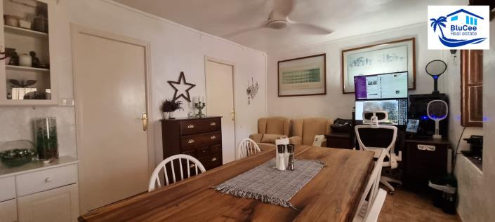 Image No.18-4 Bed House for sale