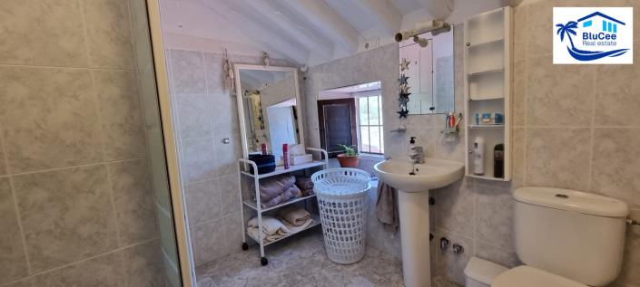 Image No.34-4 Bed House for sale