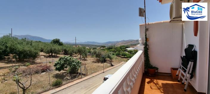 Image No.42-3 Bed Semi-Detached for sale