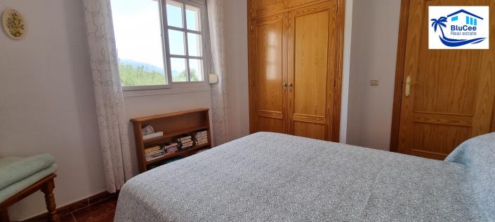 Image No.27-3 Bed Semi-Detached for sale