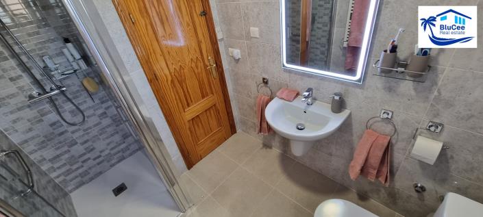 Image No.36-3 Bed Semi-Detached for sale