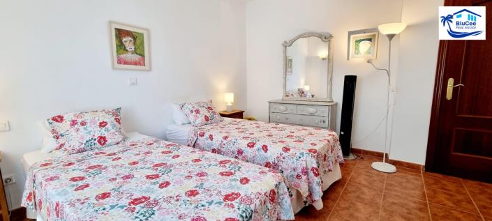 Image No.20-2 Bed Semi-Detached for sale