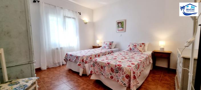 Image No.21-2 Bed Semi-Detached for sale