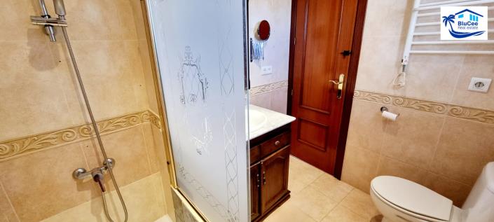 Image No.34-2 Bed Semi-Detached for sale