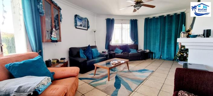 Image No.35-10 Bed Villa / Detached for sale