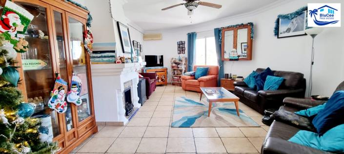 Image No.34-10 Bed Villa / Detached for sale