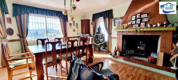 Image No.36-10 Bed Villa / Detached for sale