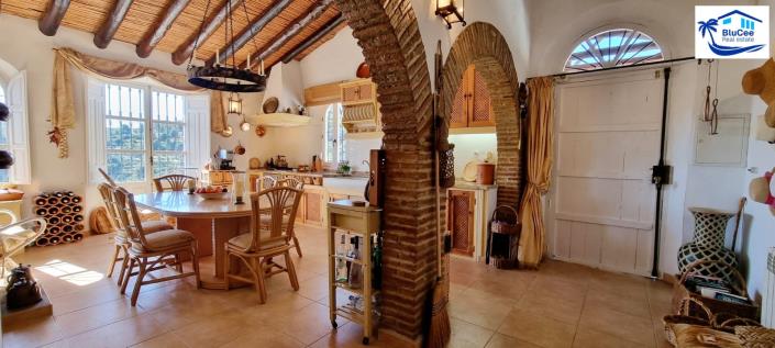 Image No.26-3 Bed Villa for sale